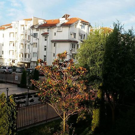Orange Residence Pantai Sunny Bagian luar foto