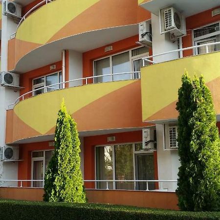 Orange Residence Pantai Sunny Bagian luar foto